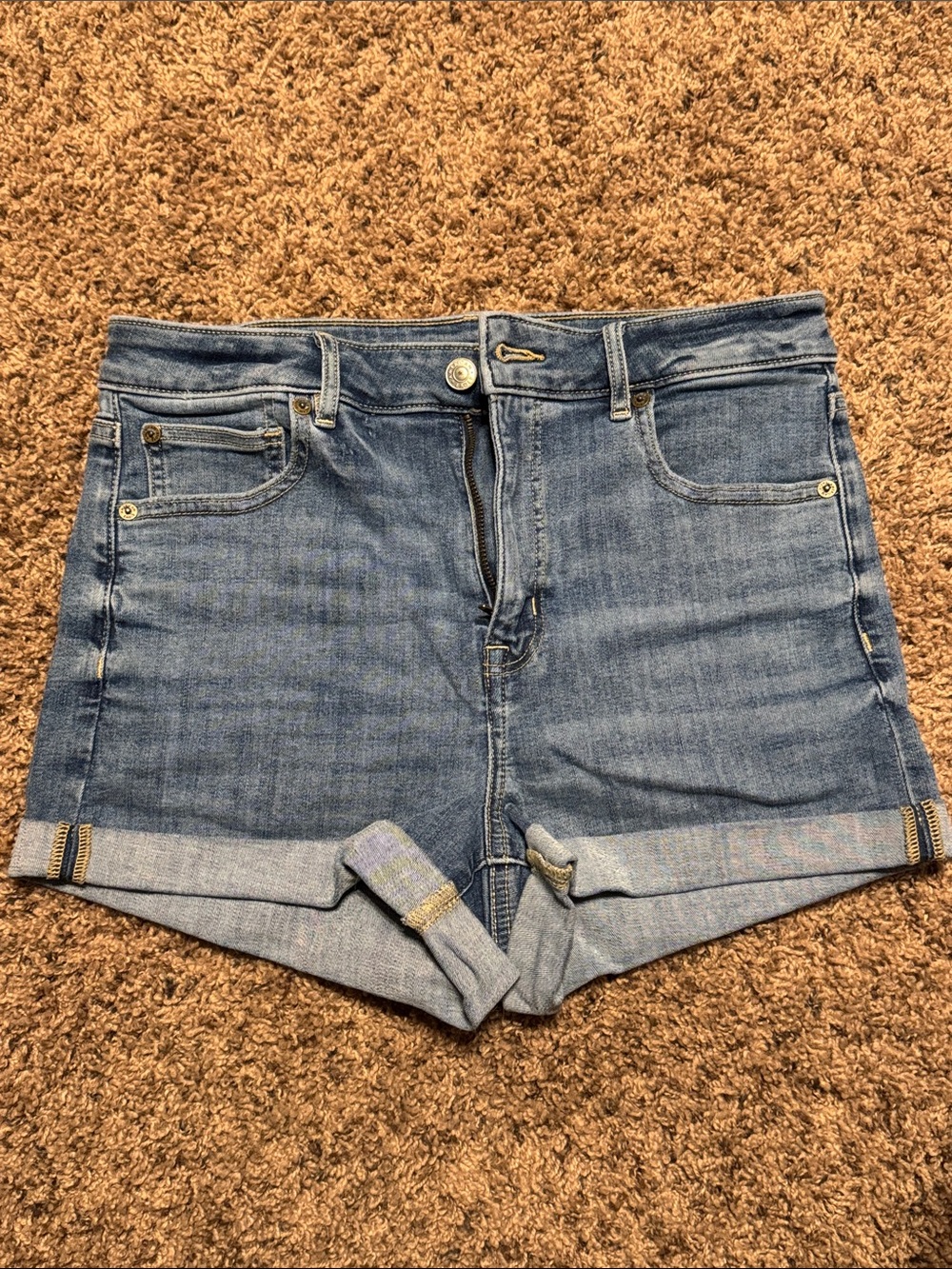 American Eagle Outfitters super high-rise shortie